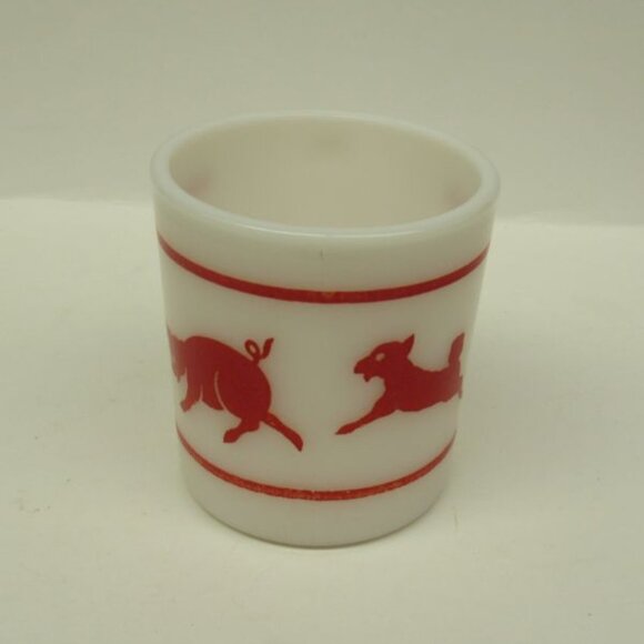 Hazel Atlas Milk White with Red FARM ANIMALS 3 1/8 Inch High Childs Handled Mug - Picture 3 of 4